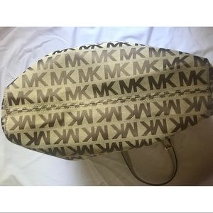 Michael Kors Bags - Michael Kors Monogram Tote Bag Michael Kors Bags - Michael Kors Monogram Tote Bag